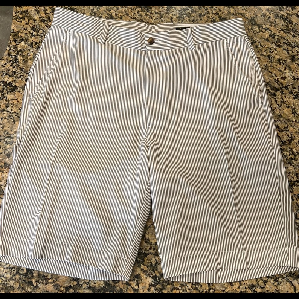 Men’s Greg Norman Striped Golf Shorts